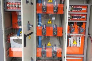 Painéis Elétricos de Distribuição Painéis Elétricos de Distribuição